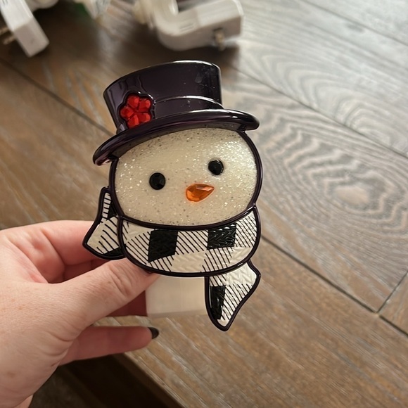 LIMITED EDITION Bath & Body Works Snowman Wallflower Night Light Plug - Picture 4 of 5